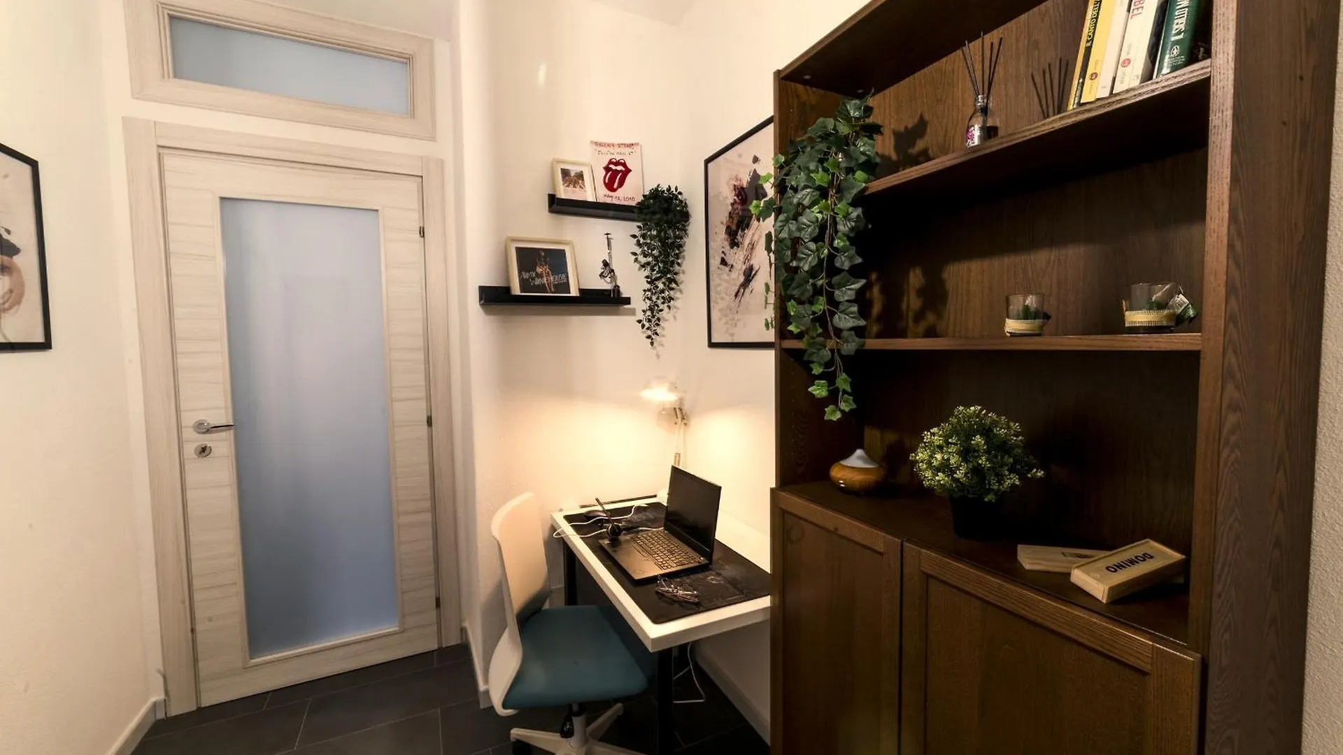 Patty'S House Apartment Quartu Sant'Elena 0*,